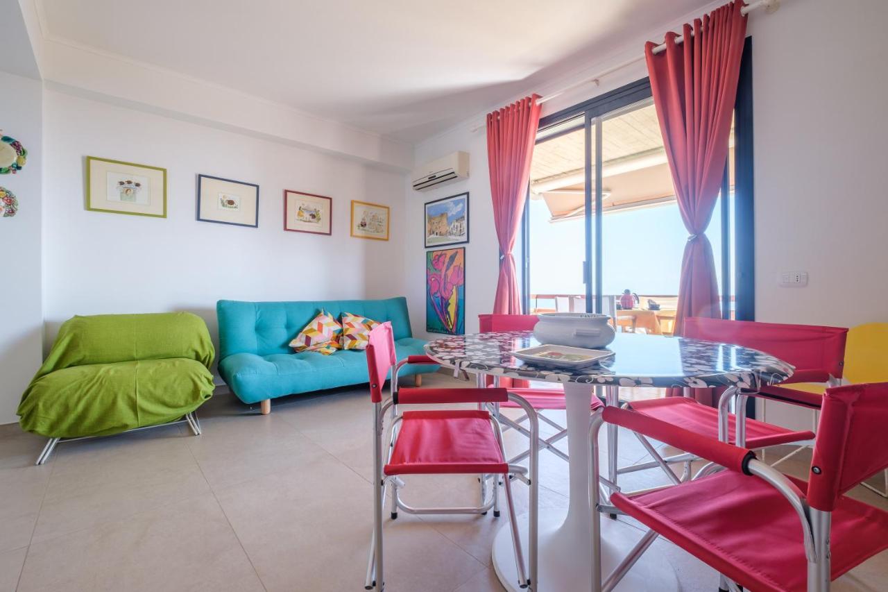 Il Mare Tra Le Dita Apartment *